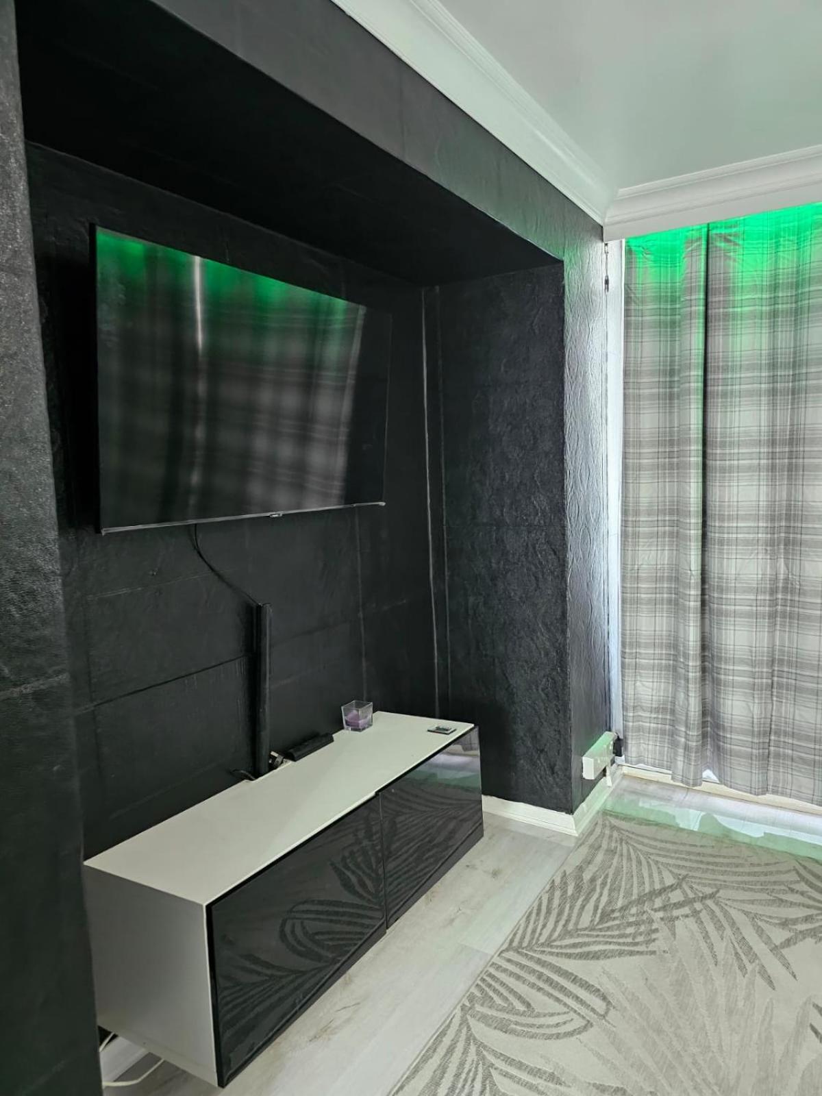 Holiday Apartment لندن المظهر الخارجي الصورة